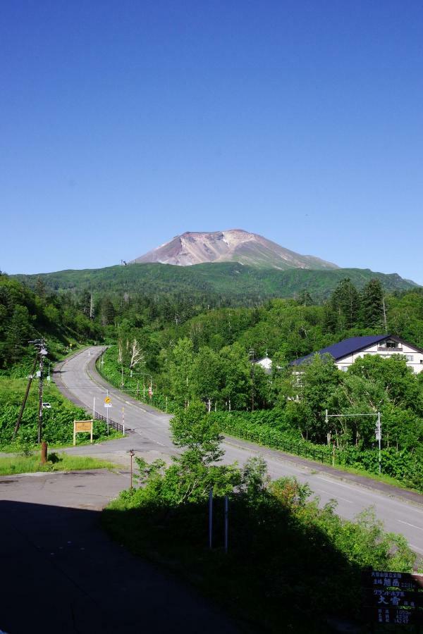 K'S House Hokkaido - Asahidake Onsen Hostel Higashikawa Exterior photo